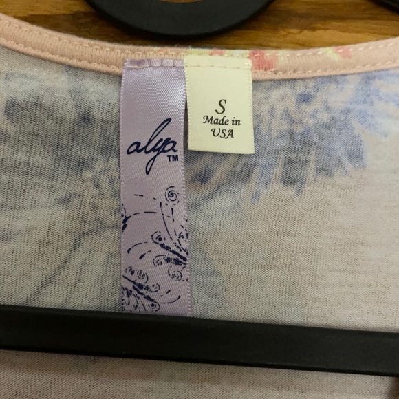 Alya faux wrap dress - Picture 3 of 4